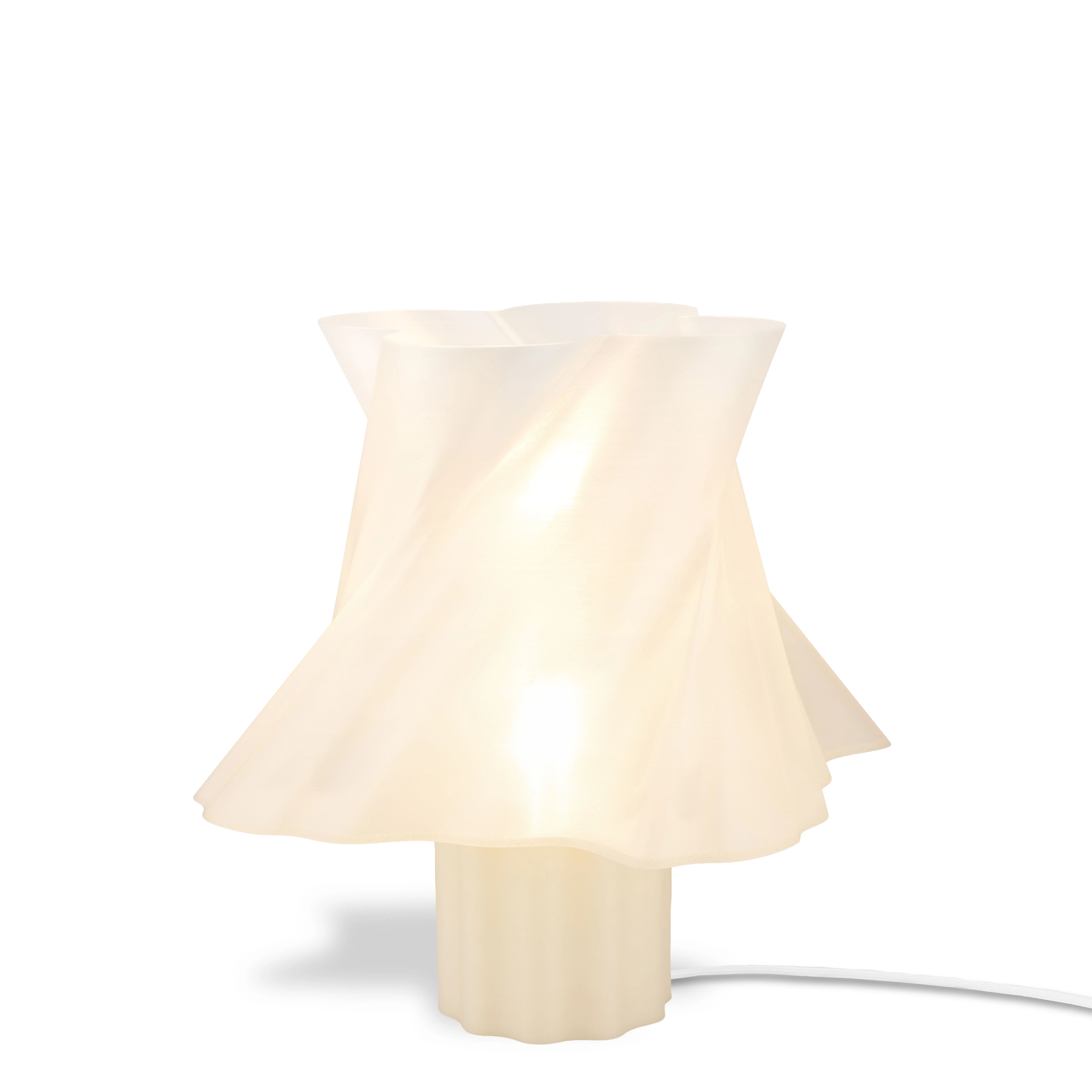 Lampe Cloud Dancer blanche taille moyenne posée en intérieur — luminaire design contemporain — LUMY PARIS