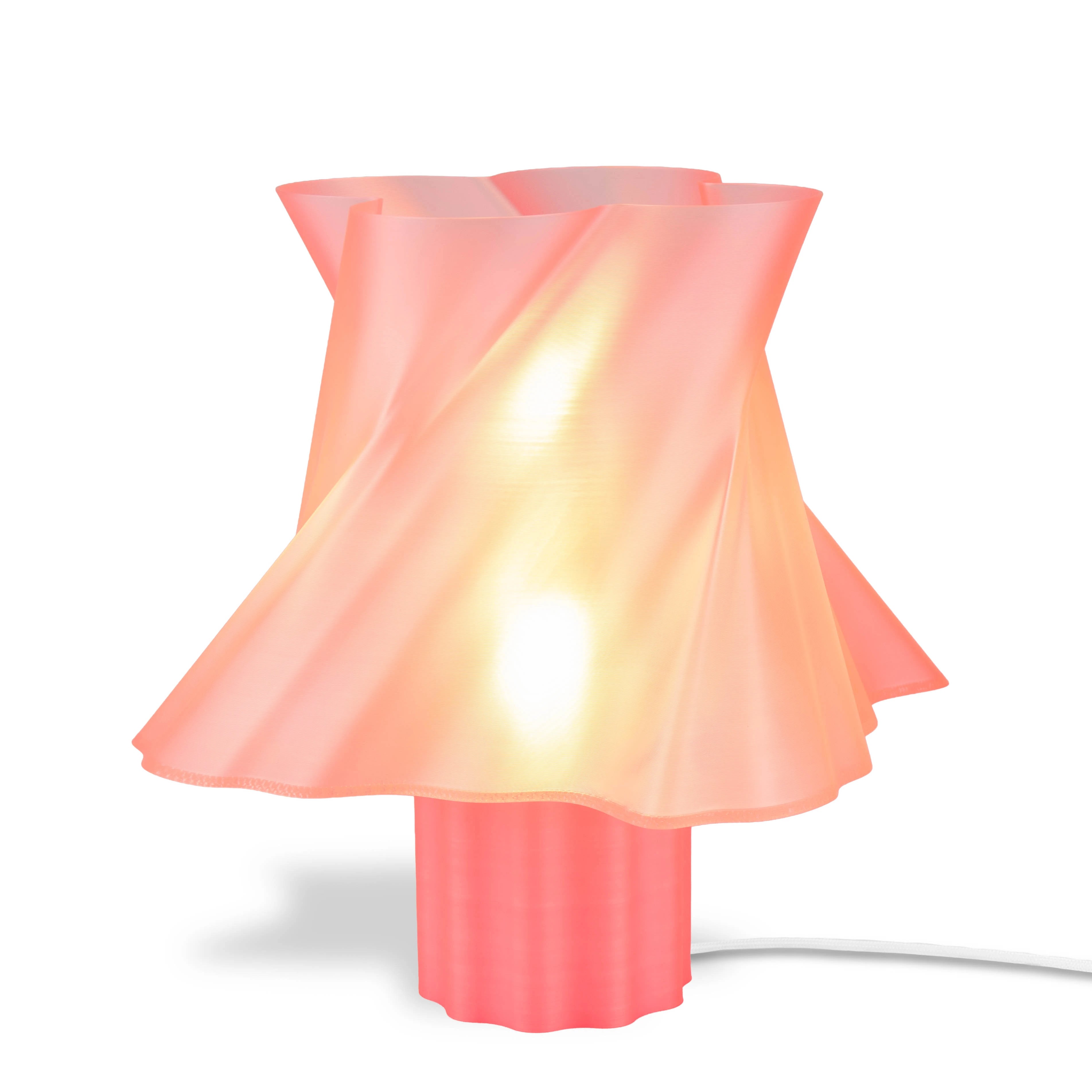 Grande lampe rose poudré dans un intérieur design — luminaire made in France — LUMY PARIS