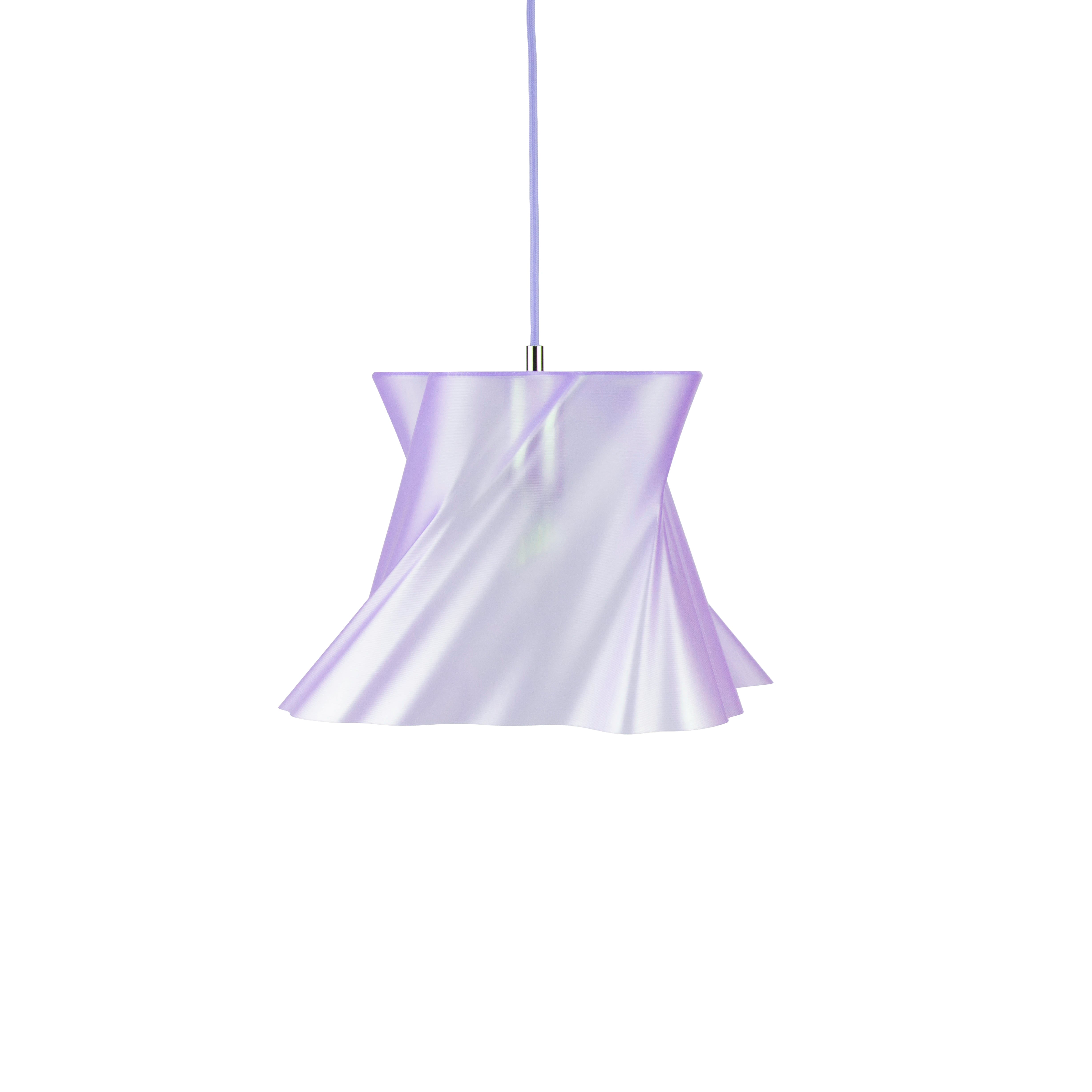 Petite suspension violette design sur fond blanc — lustre made in France — LUMY PARIS