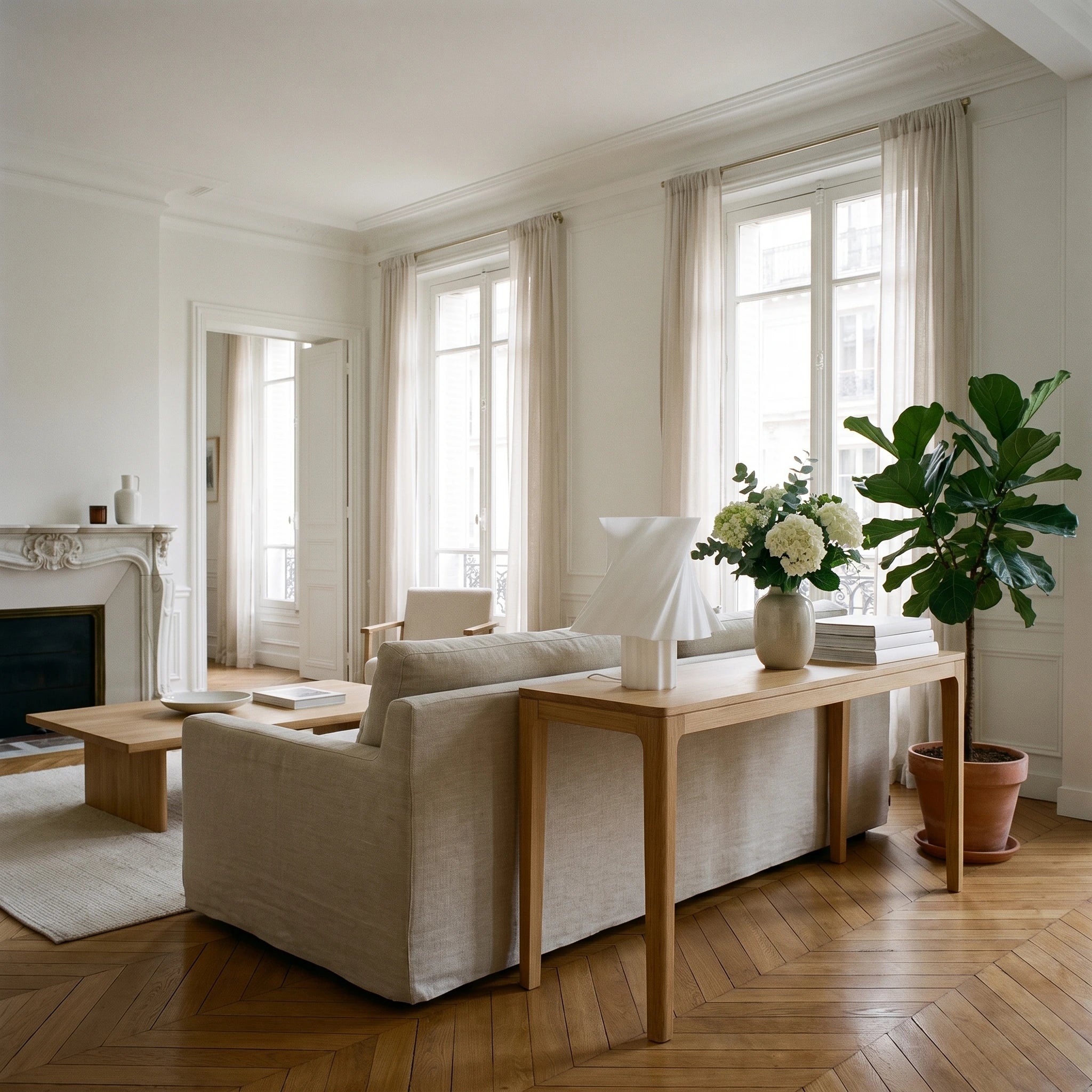 Lampe blanche pure design éteinte — luminaire à poser made in France — LUMY PARIS