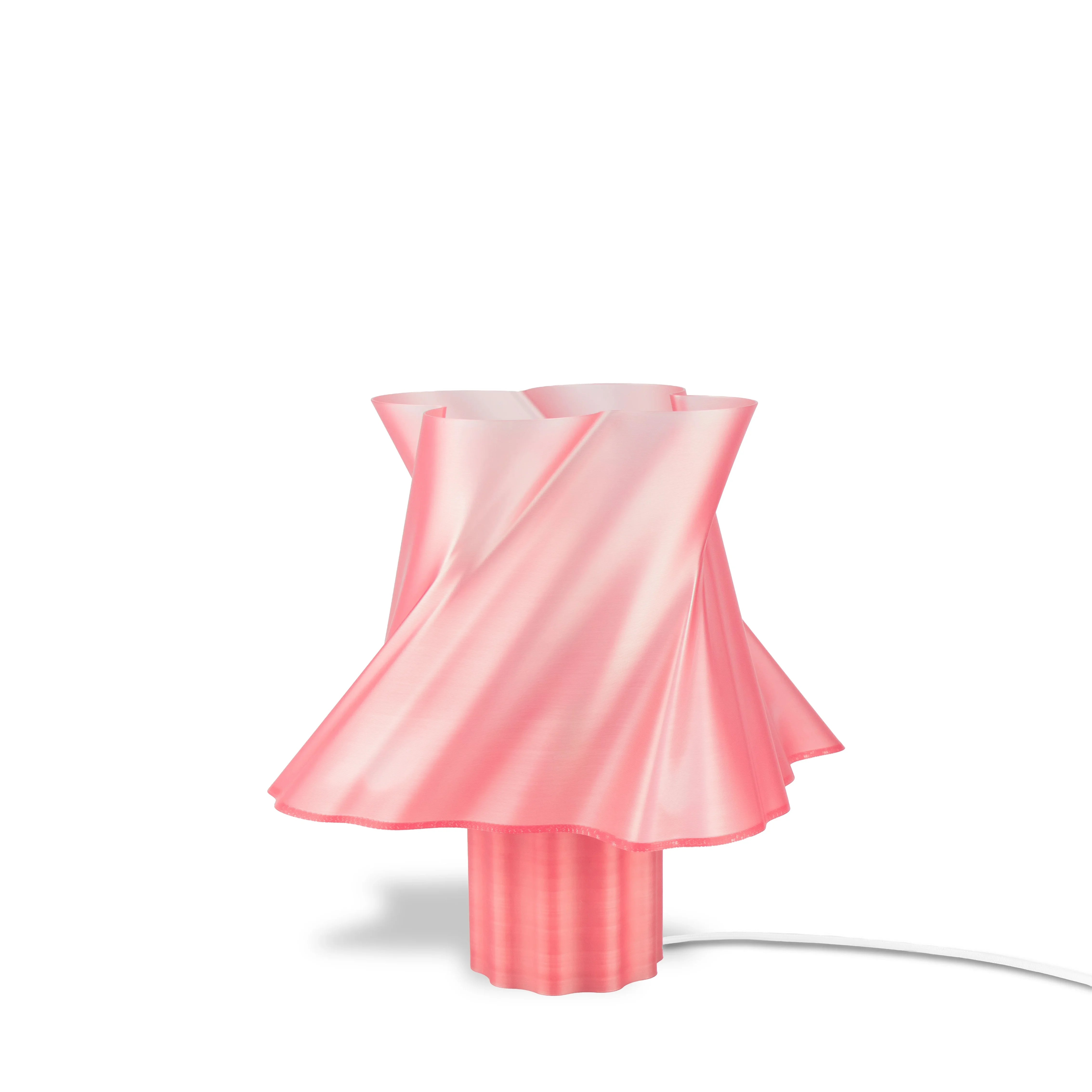 Lampe rose design allumée dans un intérieur — luminaire made in France — LUMY PARIS