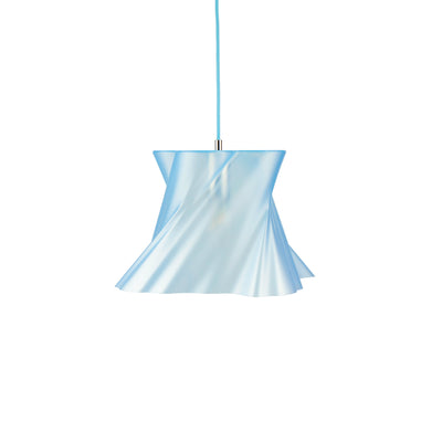 Petite suspension bleue design sur fond blanc — lustre made in France — LUMY PARIS