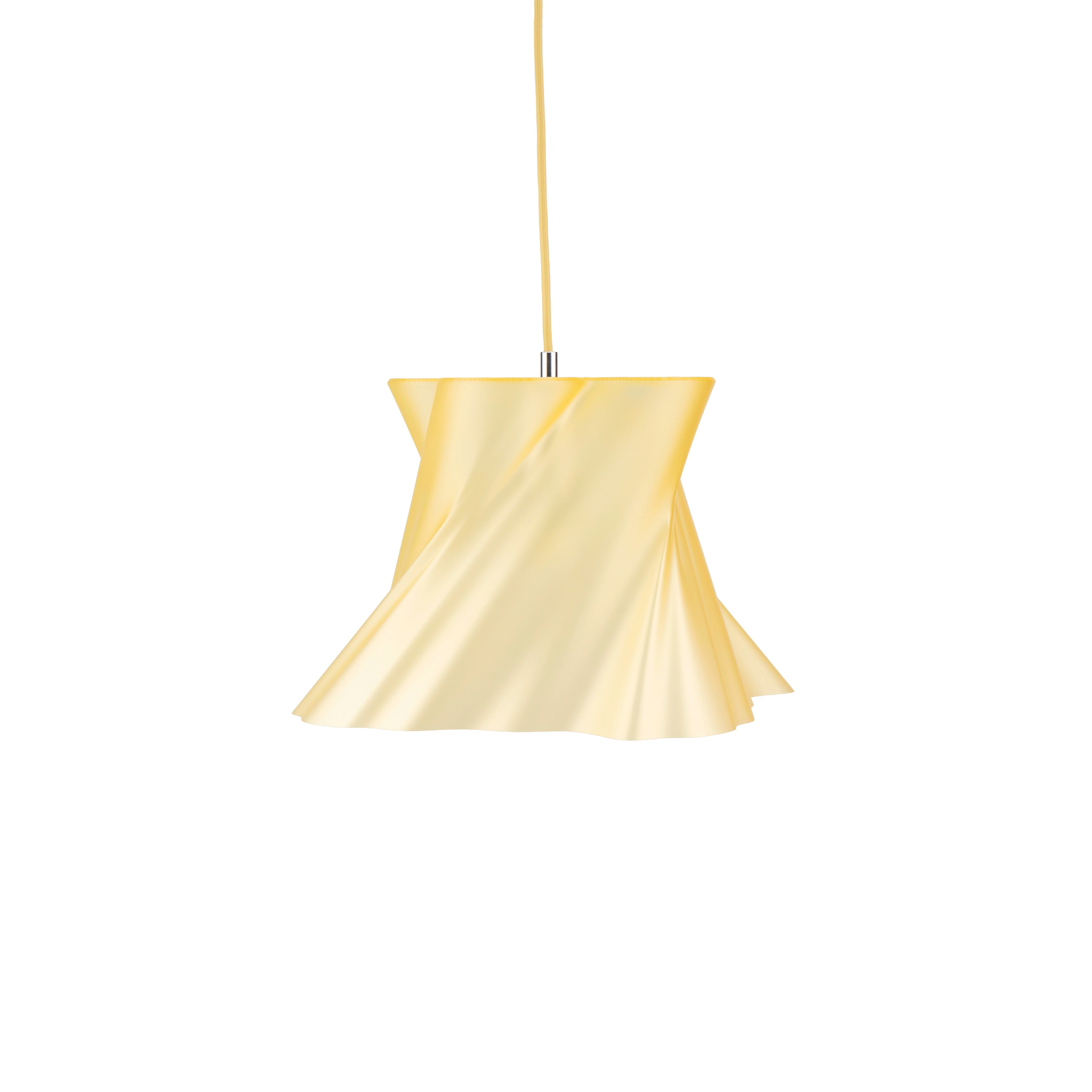 Petite suspension dorée or design sur fond blanc — lustre made in France — LUMY PARIS
